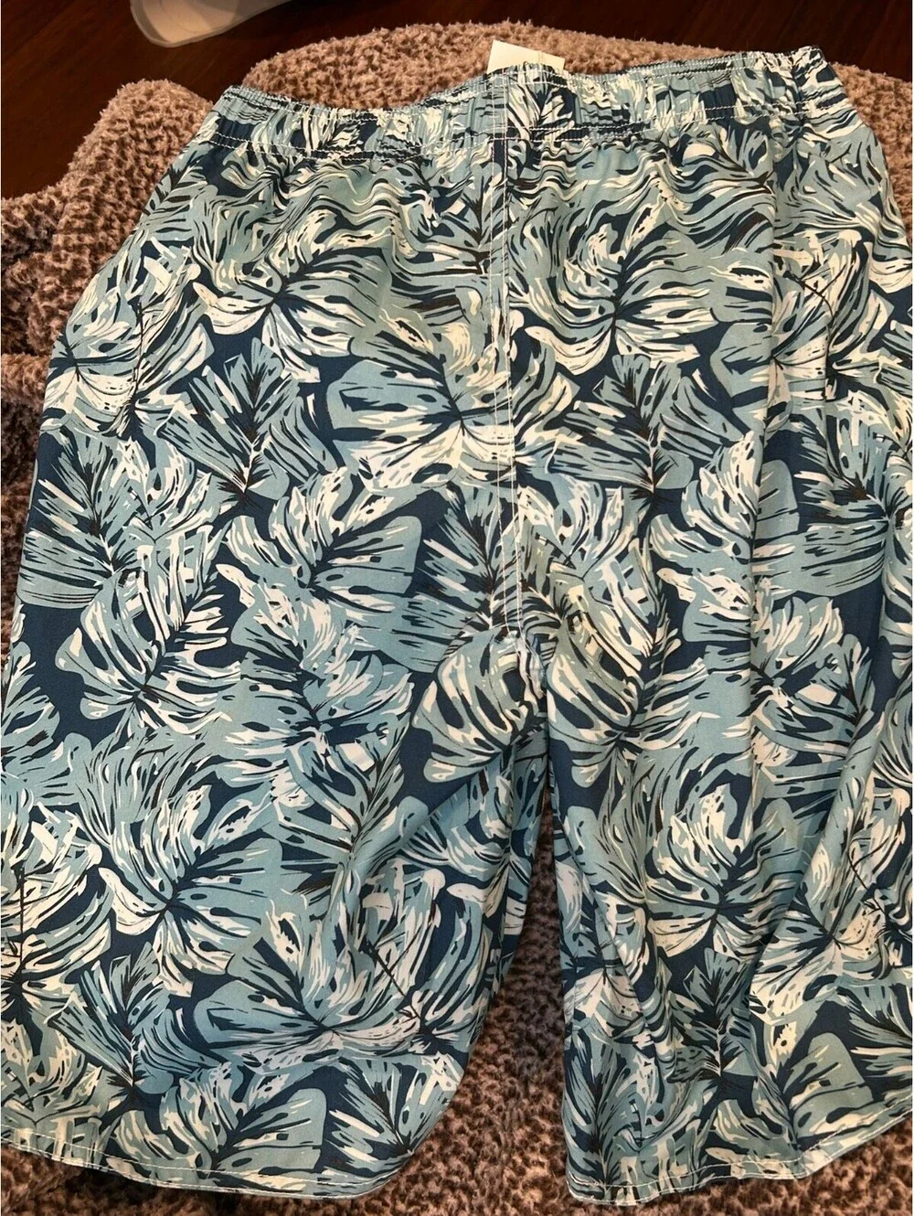 Men's Blue Tropical Leaf Print Swim Trunks with Mesh Lining Size 32